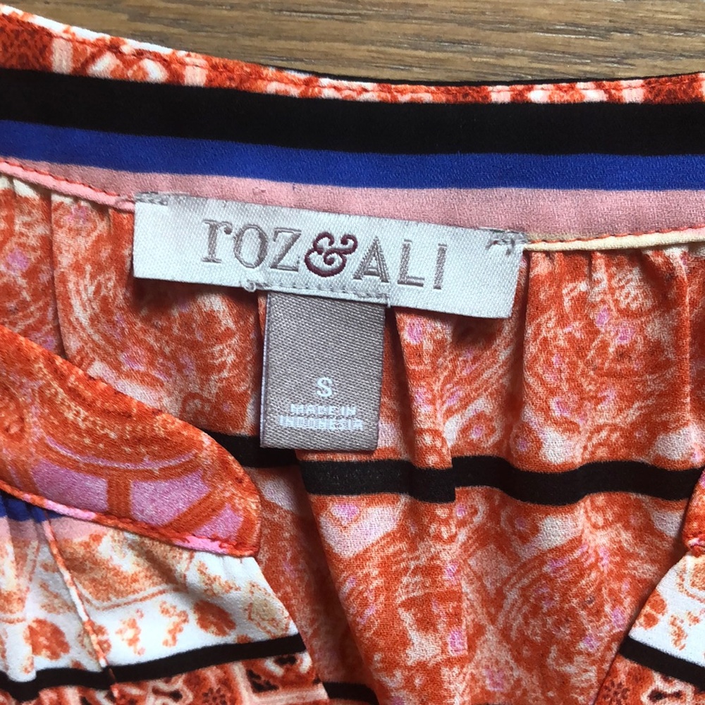 Multi colored blouse - Picture 2 of 2